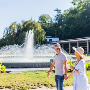Luhačovice všemi smysly: Výlety, architektura a aktivní odpočinek v srdci Vizovických vrchů