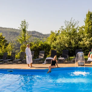 Wellness v Luhačovicích s venkovním bazénem: jarní relax v NIVAMARE
