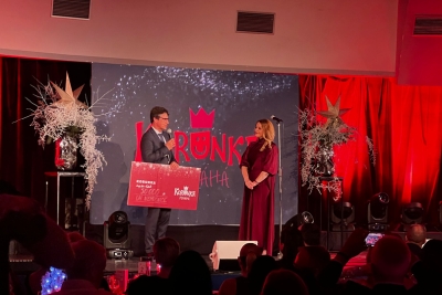 Uherskohradišťská nemocnice převzala šek na 50.000 Kč